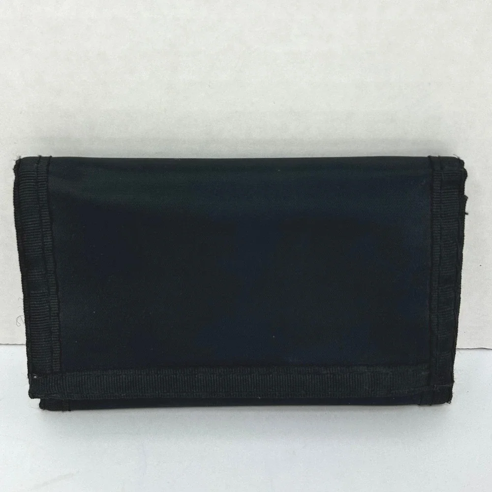 Vintage Chicago Bulls Streetwear Trifold Wallet OS Nylon Retro Sporty Black